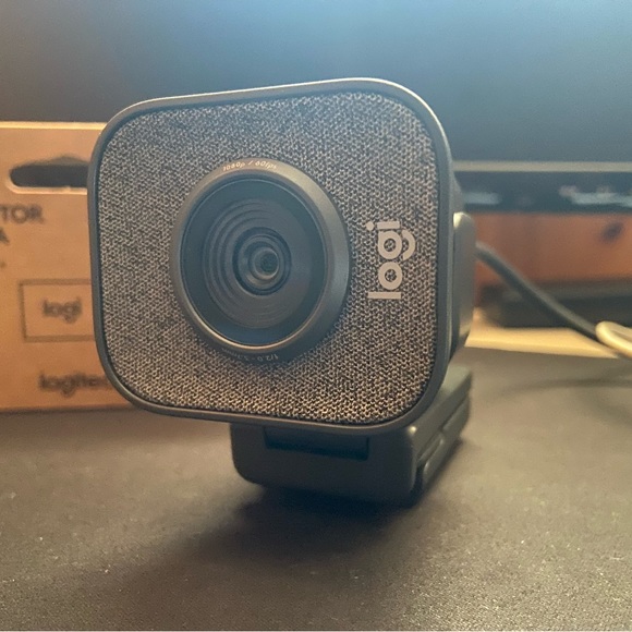 LOGITECH HD STREAM-CAM | BRAND NEW - Picture 7 of 7